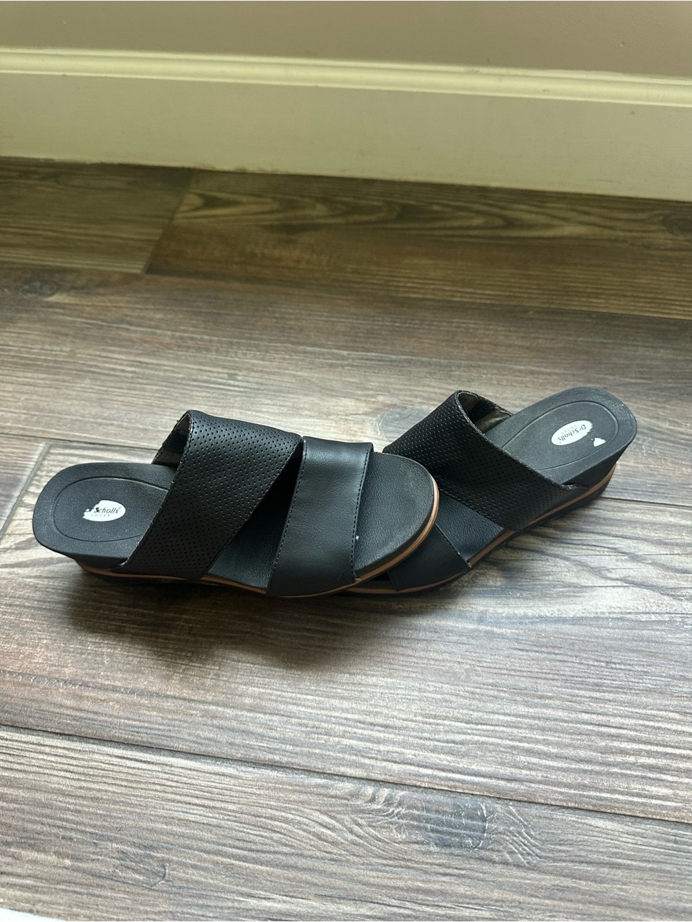 Women’s Black Slide Wedge  Sandals with Overlapping Straps